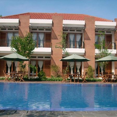 Villa Bukit Pinus Bogor Ngoại thất bức ảnh