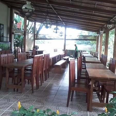 Villa Bukit Pinus Bogor Ngoại thất bức ảnh
