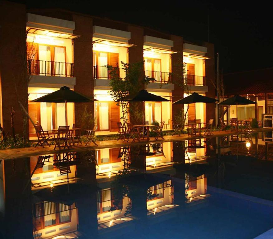 Villa Bukit Pinus Bogor Ngoại thất bức ảnh